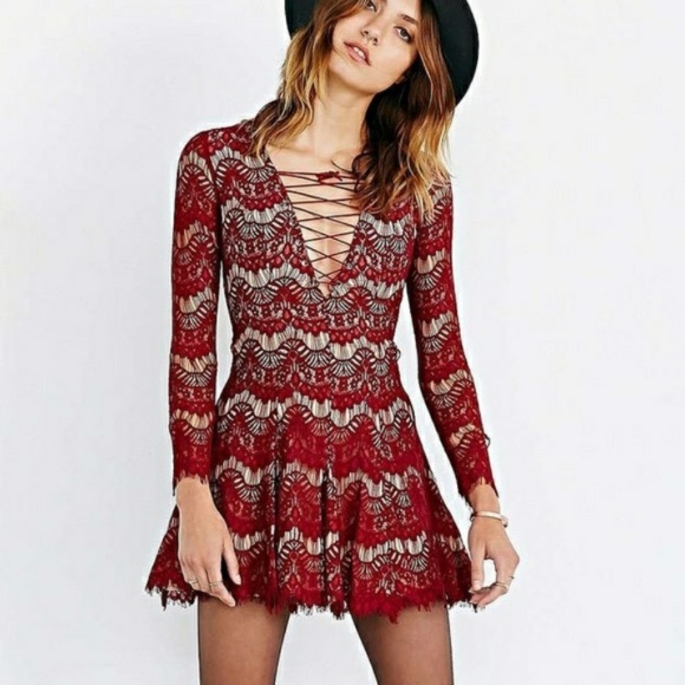 Style Stalker XS Ruby Red Lace Dress